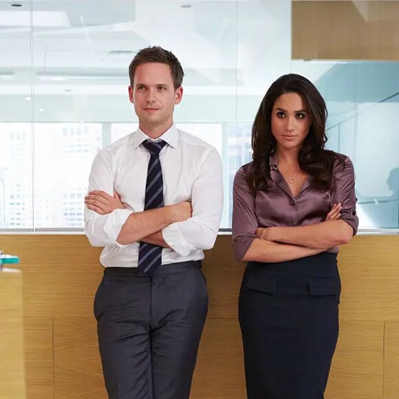 "SUITS" Tom Ford Black Pencil Skirt SIZE 4 - Picture 2 of 13